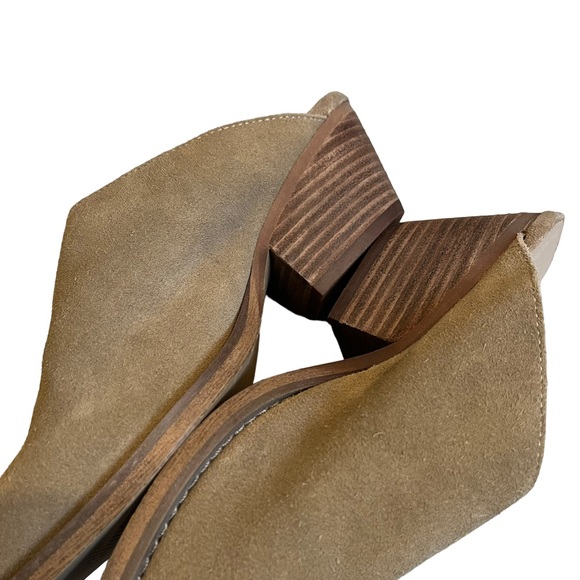 Jane and the Shoe Karissa Tan Suede Mule, Sz 6 - Picture 11 of 14